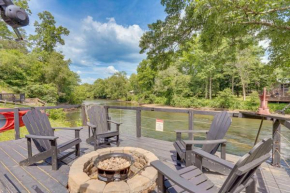 Private Hot Tub Riverfront Cabin in Murphy